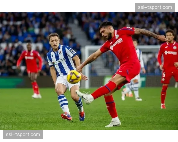 传闻:为应对下赛季多线作战,赫罗纳已锁定数名夏窗引援目标。 传闻:为应对下赛季多线作战,赫罗纳已锁定数名夏窗引援目标。