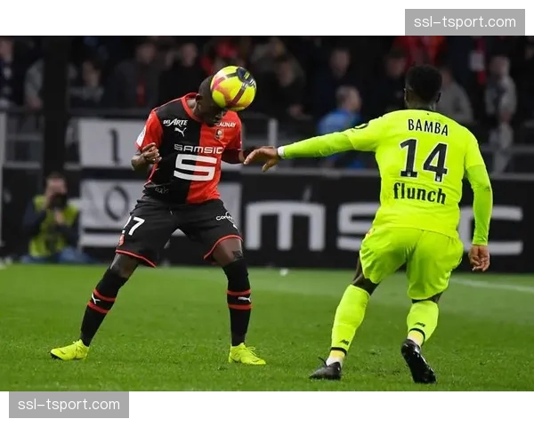 边后卫高位前插与边锋内切协作，双通道体系重塑摩纳哥进攻分布